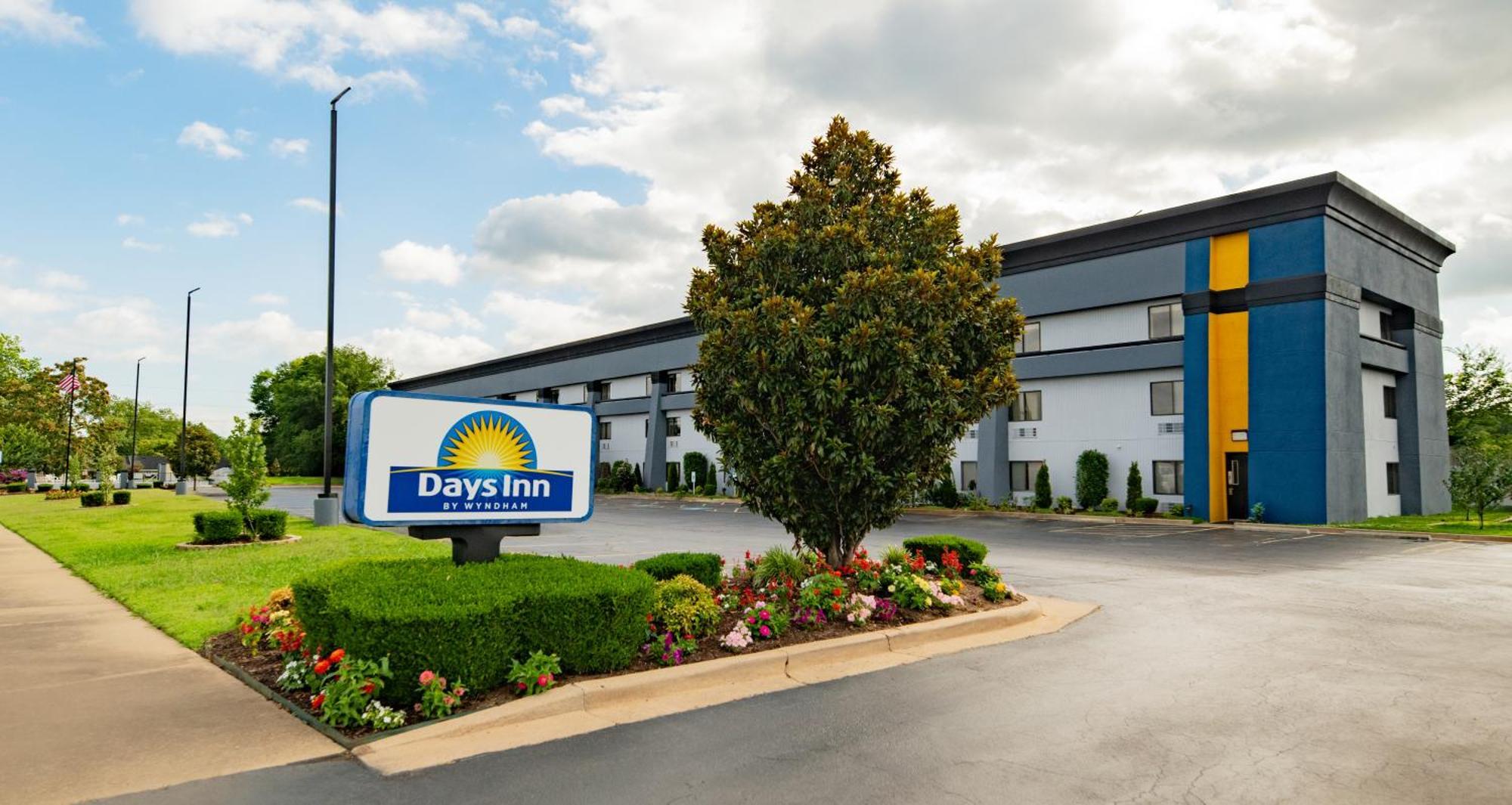 Days Inn By Wyndham Fort Smith Extérieur photo